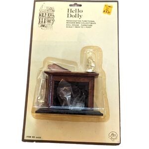 Hello Dolly‎ vintage doll house fireplace and accessories NIP 🌈5 for $25